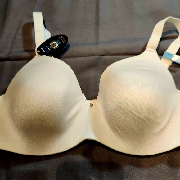 NWT Bali Cream Comfort Bra 38C - Picture 2 of 8